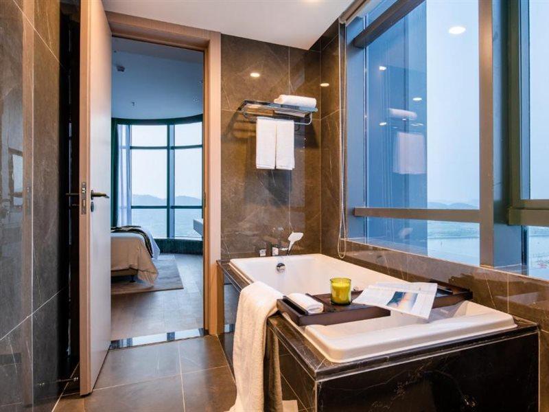 Rezen Hotel Zhuhai Hengqin Border And Exhibition Center Branch Exterior foto
